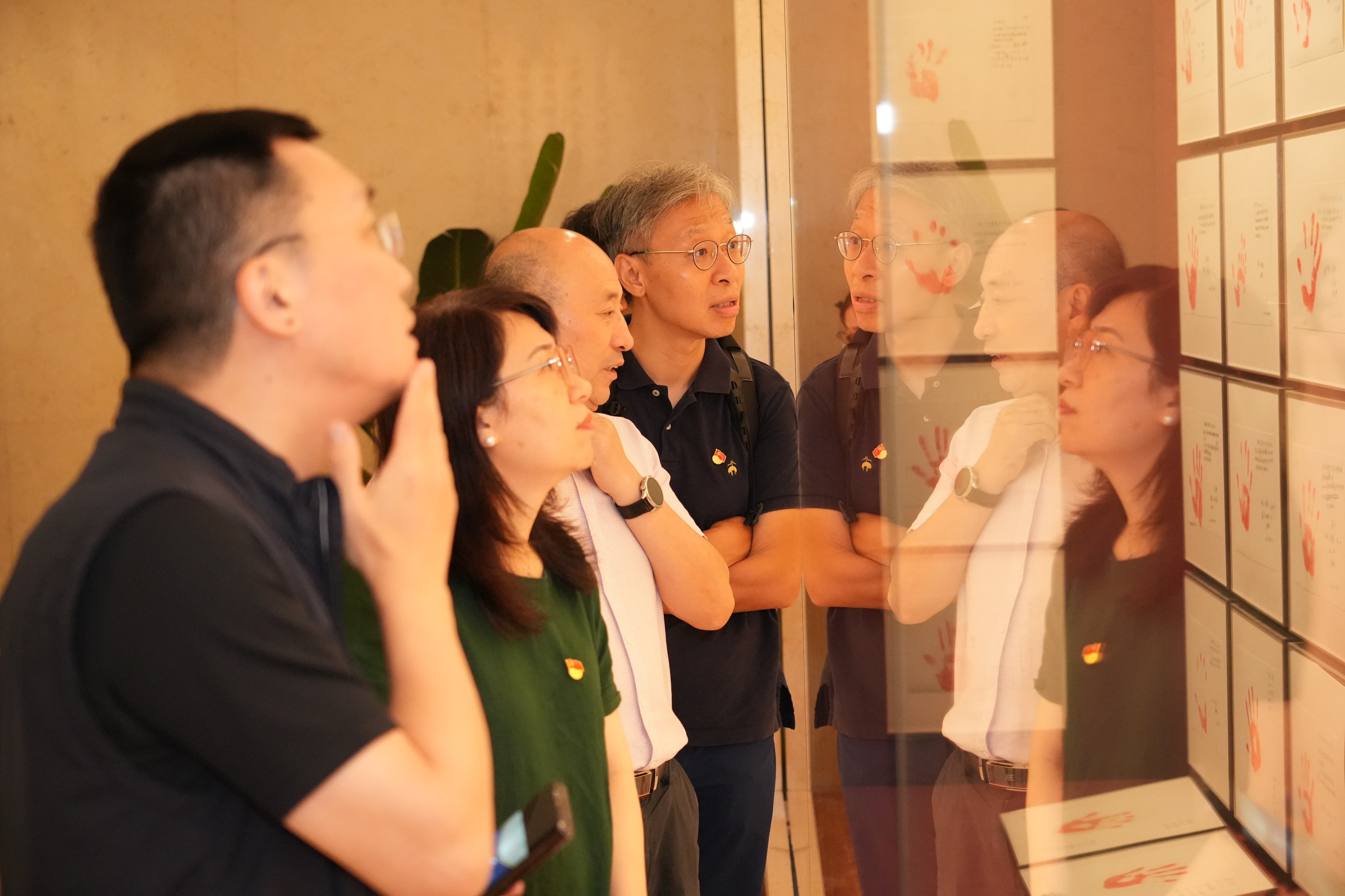 图片2.jpg