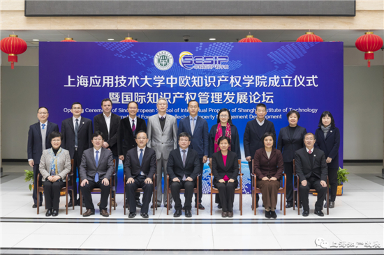 d64288cca2eed9b7fa8762d4822490f7.jpg